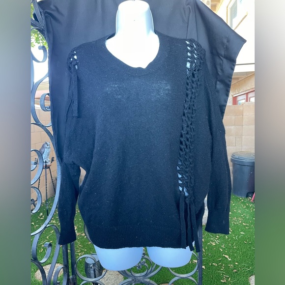 White + Warren 100% Cashmere Distressed Cutouts Fringe Details Sweater MD - LG - Picture 16 of 16